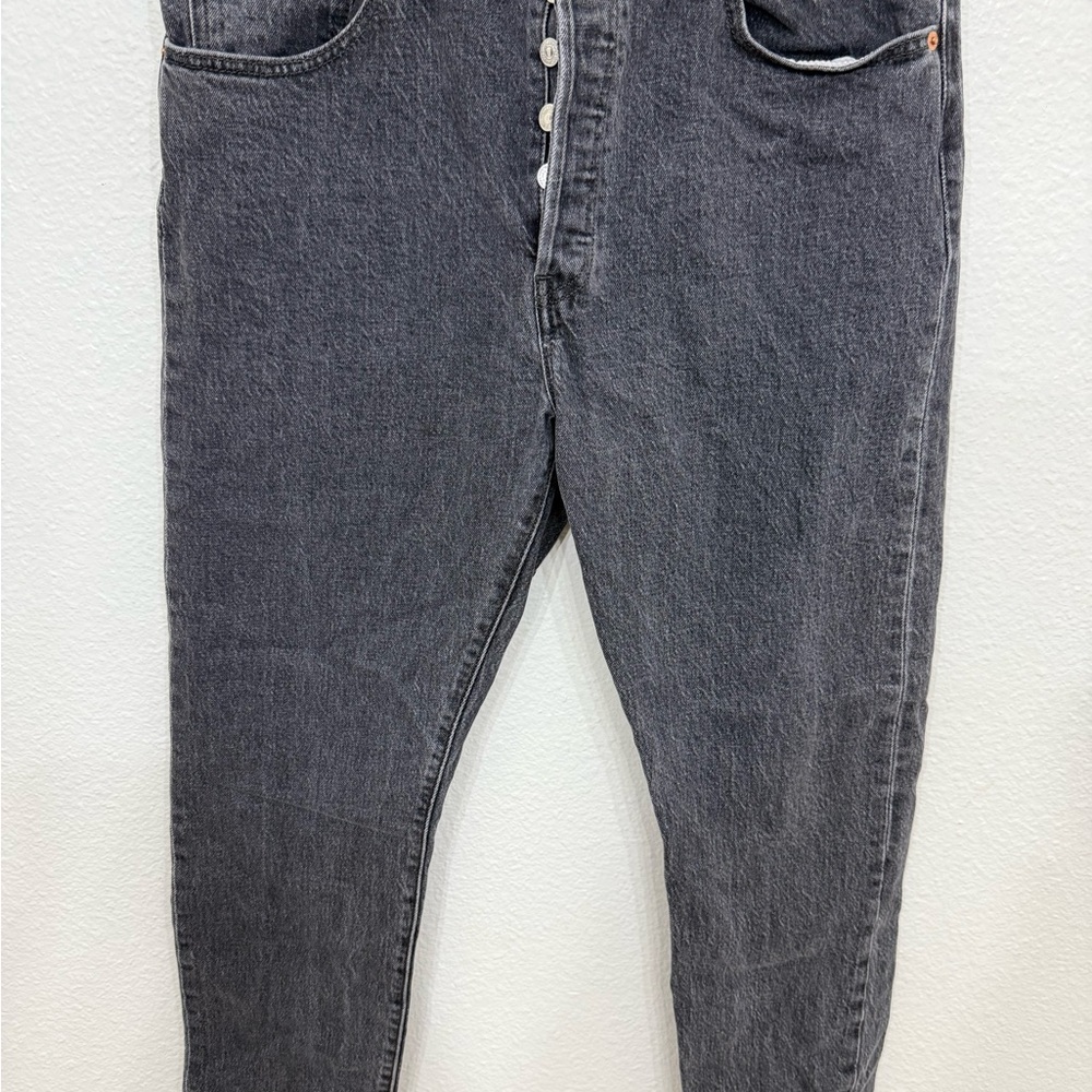 Levis Jeans Womens 32x28 Gray 501 CT Straight Button Fly American Denim